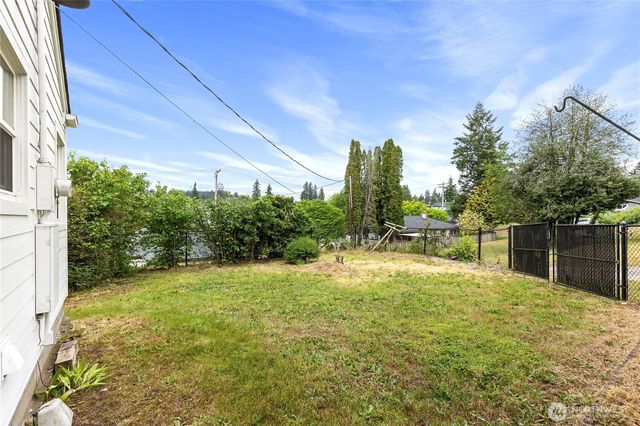 3640 W C Street, Bremerton, WA 98312
