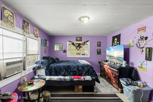 9945 LIGHT Avenue, Hastings, FL 32145