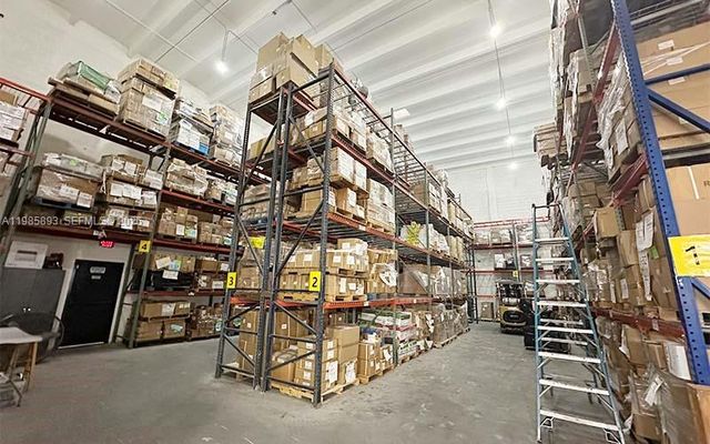 10200 NW 25th St 113, Doral, FL 33172