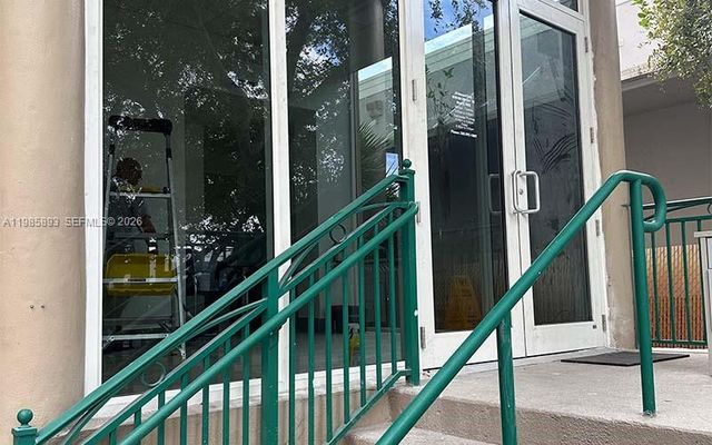 10200 NW 25th St 113, Doral, FL 33172