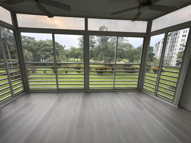 625 Oaks Drive 305, Pompano Beach, FL 33069