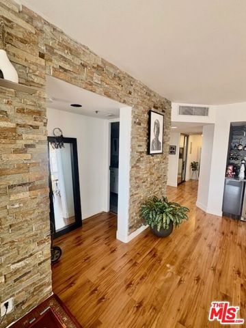 343 Pioneer Drive 1205, Glendale, CA 91203