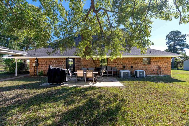 5896 Nuthatcher Rd, Gilmer, TX 75645