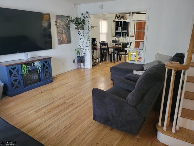 207 Williamson Ave, Hillside Twp., NJ 07205