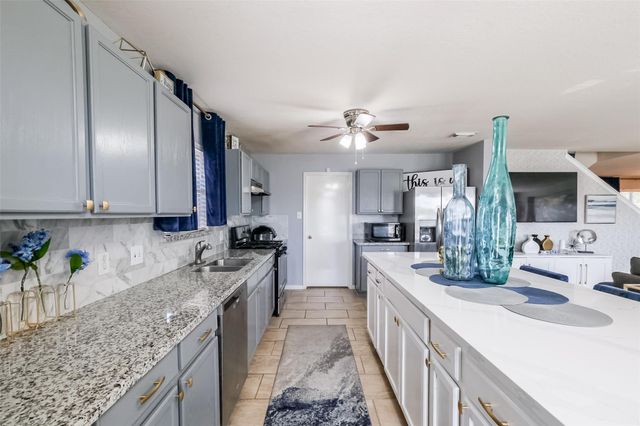 16011 Crooked Arrow Drive, Sugar Land, TX 77498