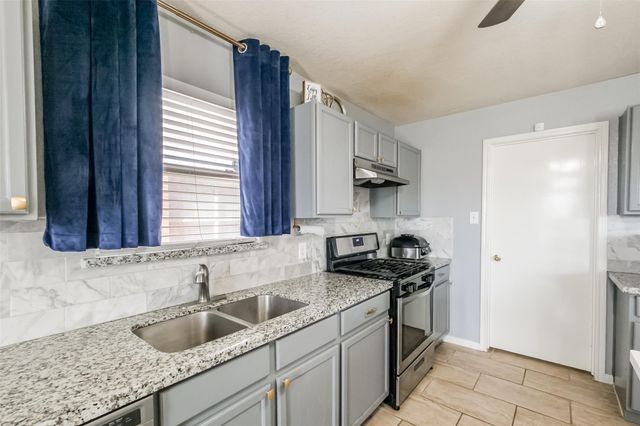 16011 Crooked Arrow Drive, Sugar Land, TX 77498