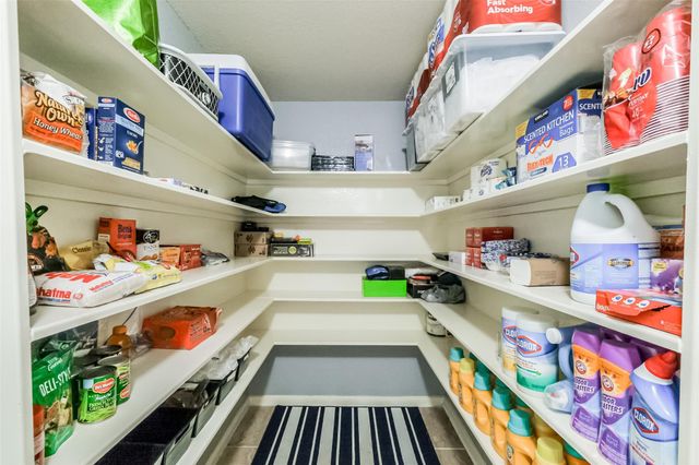 16011 Crooked Arrow Drive, Sugar Land, TX 77498