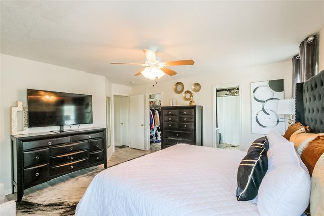 16011 Crooked Arrow Drive, Sugar Land, TX 77498