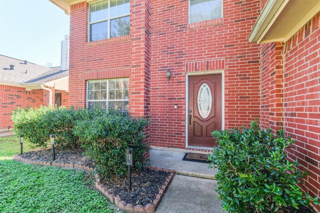 16011 Crooked Arrow Drive, Sugar Land, TX 77498