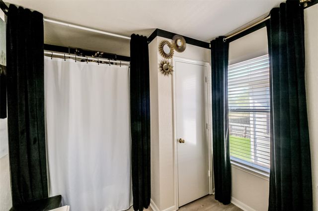 16011 Crooked Arrow Drive, Sugar Land, TX 77498