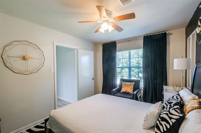 16011 Crooked Arrow Drive, Sugar Land, TX 77498