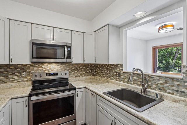 810 S Gammon Road, Madison, WI 53719