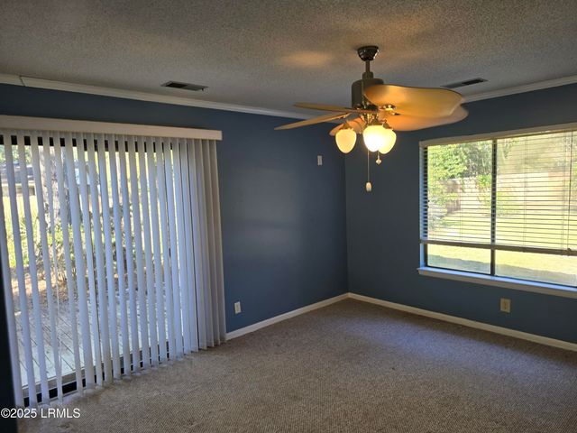 18 Middle Road, Beaufort, SC 29907