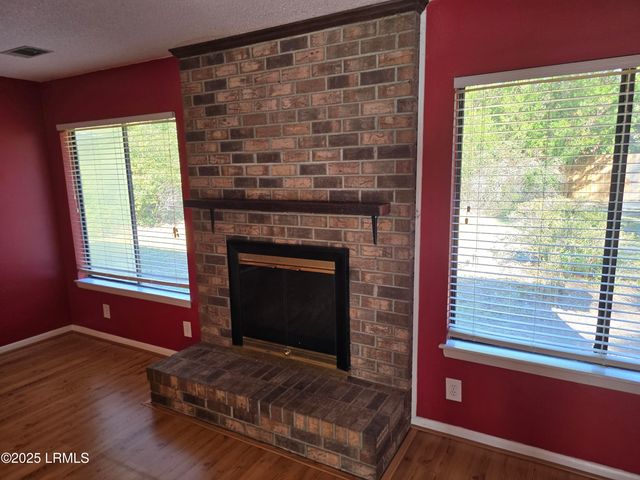 18 Middle Road, Beaufort, SC 29907