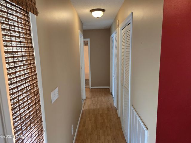 18 Middle Road, Beaufort, SC 29907