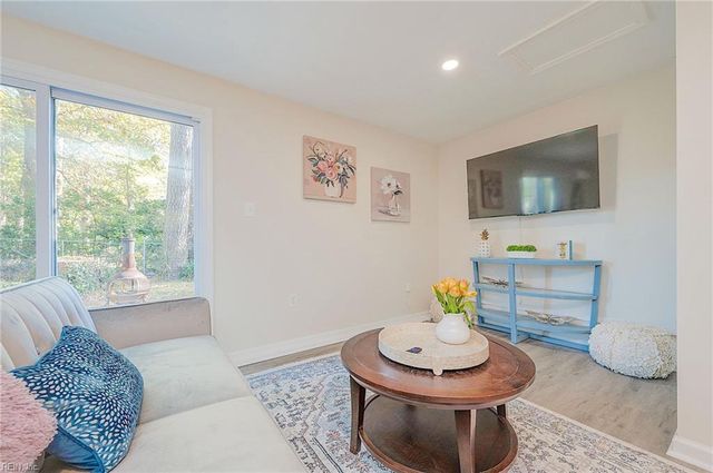 1 Langhorne RD, Newport News, VA 23606