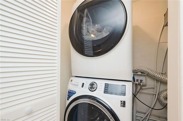 1 Langhorne RD, Newport News, VA 23606