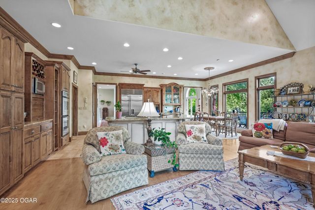 11411 Goldenrod Road, Carthage, MO 64836