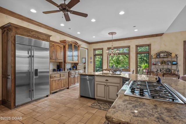 11411 Goldenrod Road, Carthage, MO 64836