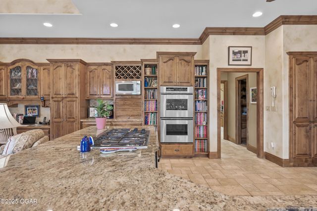 11411 Goldenrod Road, Carthage, MO 64836