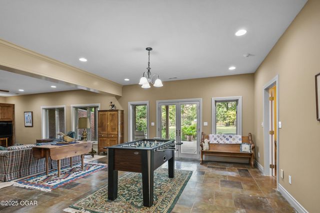 11411 Goldenrod Road, Carthage, MO 64836