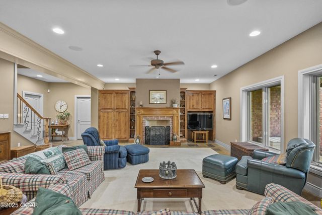 11411 Goldenrod Road, Carthage, MO 64836