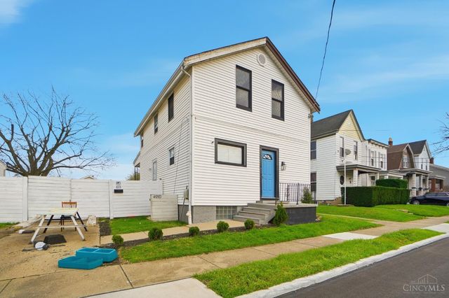 4910 Greenlee Avenue, St Bernard, OH 45217