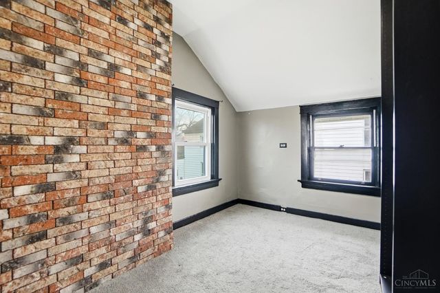 4910 Greenlee Avenue, St Bernard, OH 45217