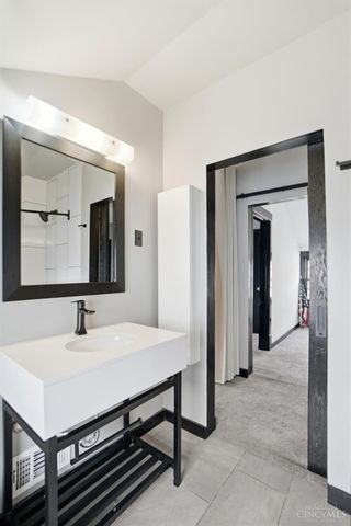 4910 Greenlee Avenue, St Bernard, OH 45217