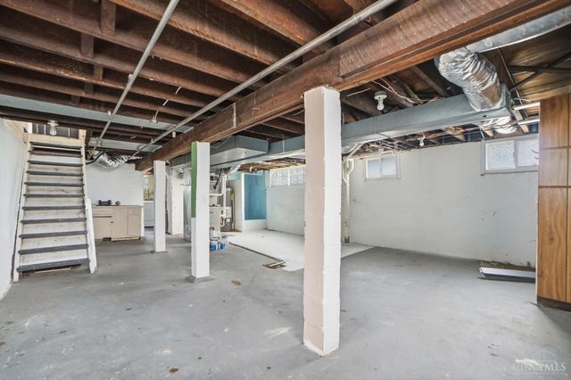 4910 Greenlee Avenue, St Bernard, OH 45217