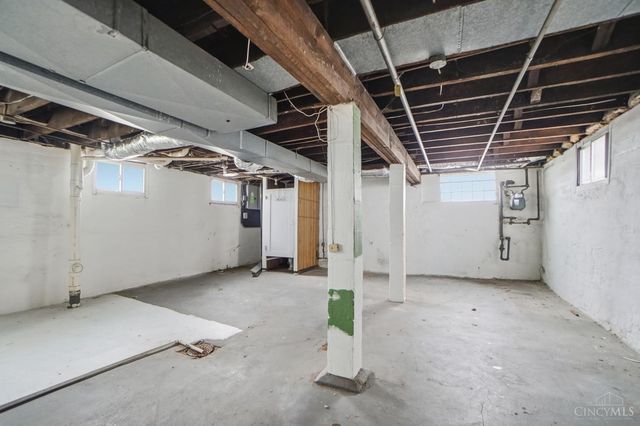 4910 Greenlee Avenue, St Bernard, OH 45217