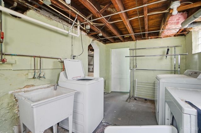 4910 Greenlee Avenue, St Bernard, OH 45217