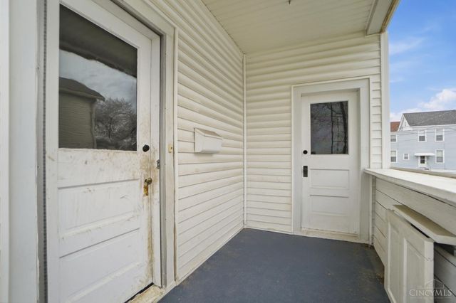 4910 Greenlee Avenue, St Bernard, OH 45217