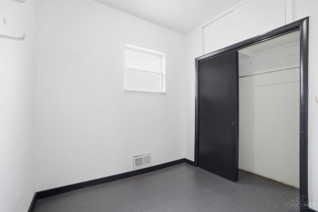 4910 Greenlee Avenue, St Bernard, OH 45217