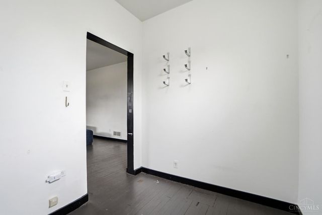 4910 Greenlee Avenue, St Bernard, OH 45217