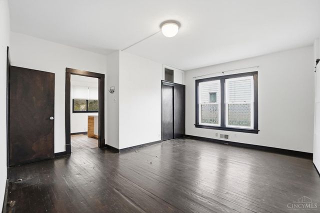 4910 Greenlee Avenue, St Bernard, OH 45217