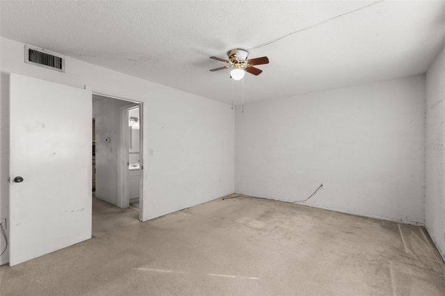 350 79TH AVENUE N 332, St Petersburg, FL 33702