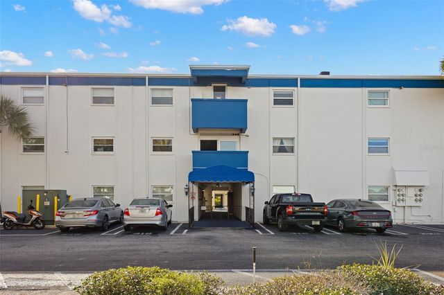 350 79TH AVENUE N 332, St Petersburg, FL 33702