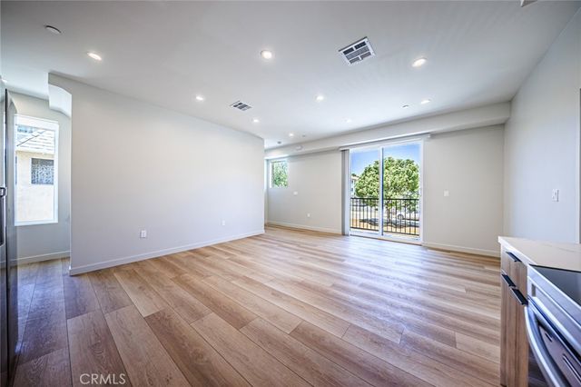 9064 La Prada, Los Angeles, CA 90042
