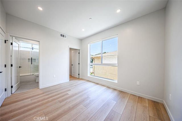 9064 La Prada, Los Angeles, CA 90042