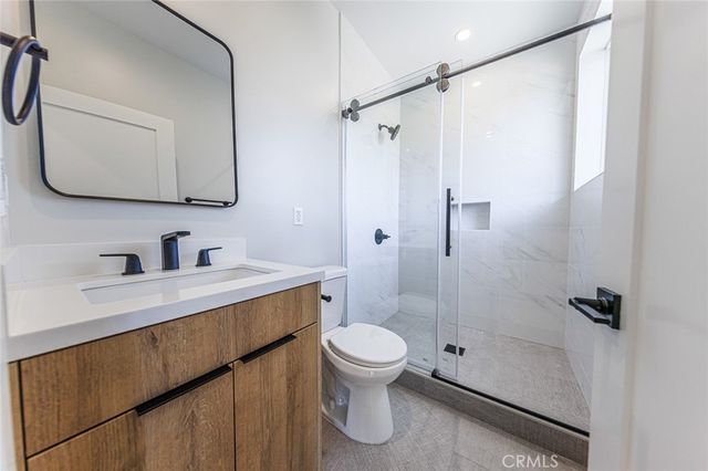 9064 La Prada, Los Angeles, CA 90042