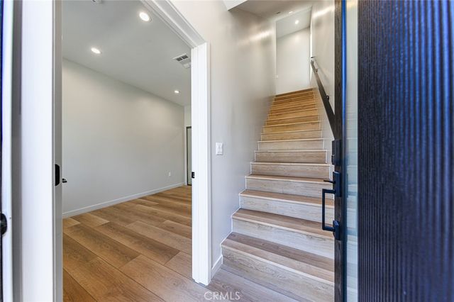 9064 La Prada, Los Angeles, CA 90042