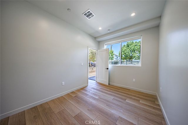 9064 La Prada, Los Angeles, CA 90042