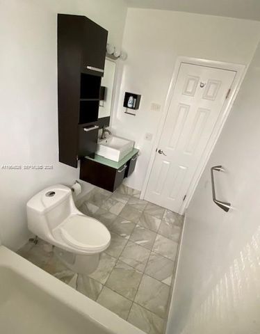 1836 Arthur St 16, Hollywood, FL 33020