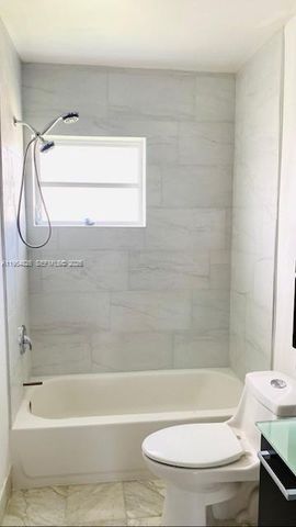 1836 Arthur St 16, Hollywood, FL 33020