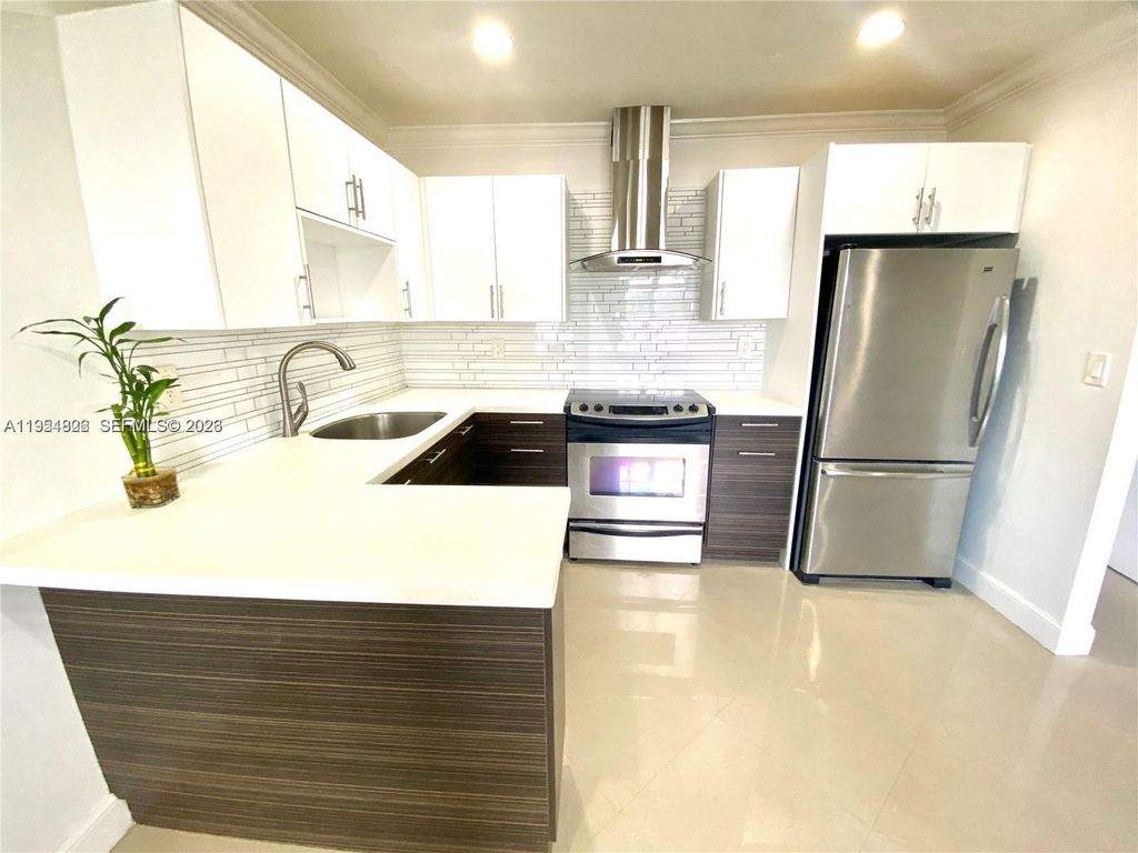 1836 Arthur St 16, Hollywood, FL 33020