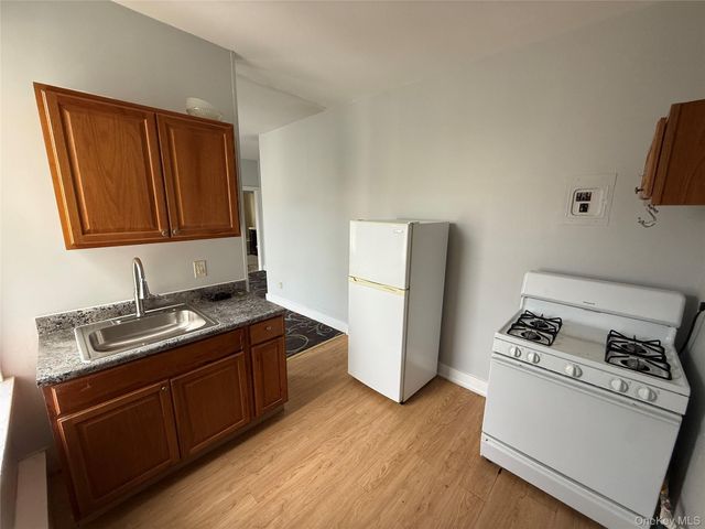 60 Carroll Street D8, Poughkeepsie, NY 12601
