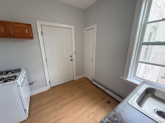 60 Carroll Street D8, Poughkeepsie, NY 12601