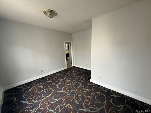 60 Carroll Street D8, Poughkeepsie, NY 12601
