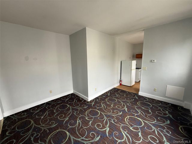 60 Carroll Street D8, Poughkeepsie, NY 12601